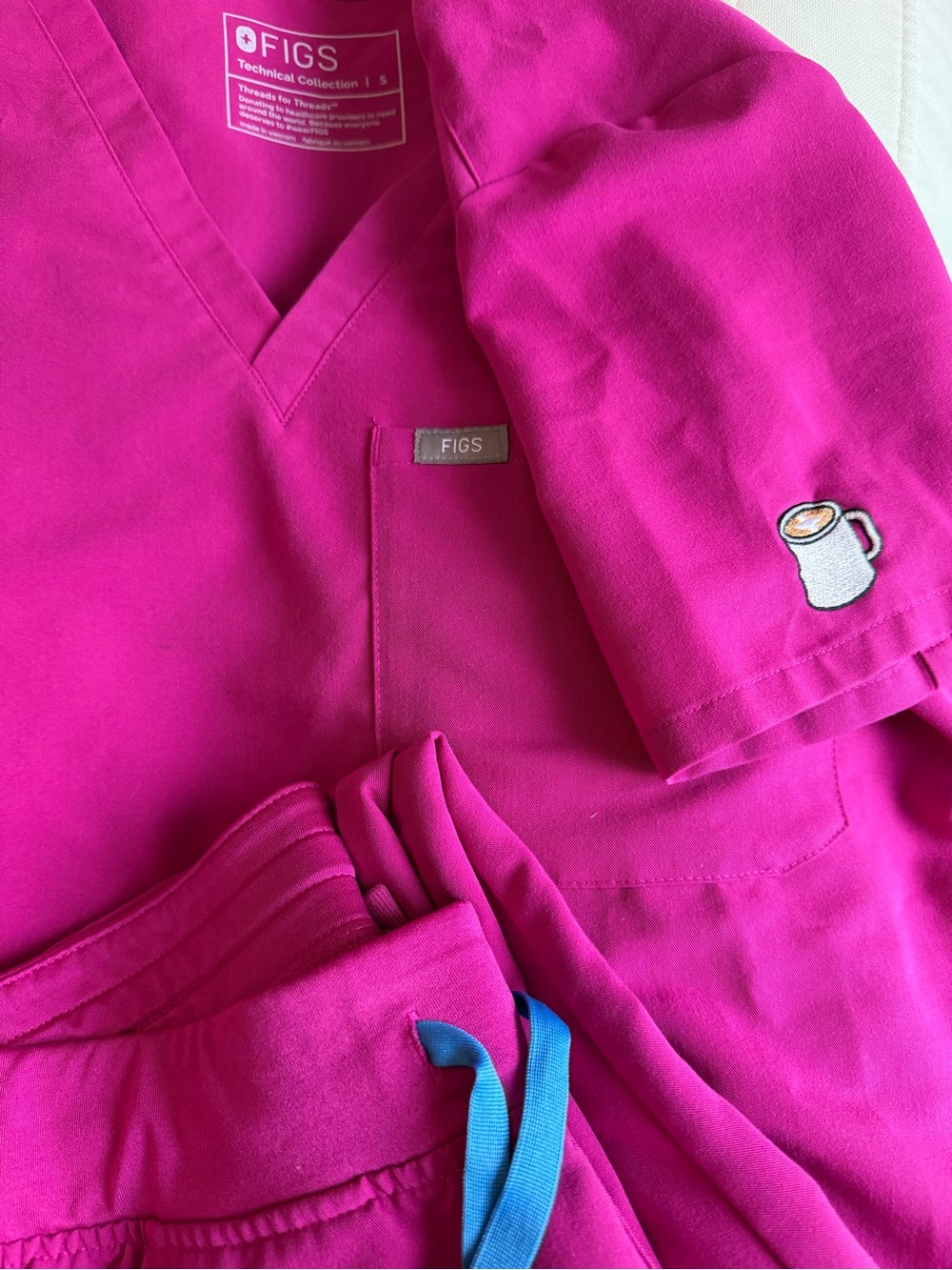 Figs Scrubs Set - Picture 4 of 4